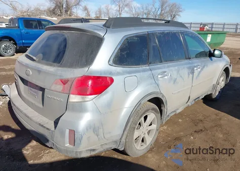 2014 Subaru Outback 2.5I Premium z USA, uszkodzony, nr VIN 4S4BRCCC1E3270104